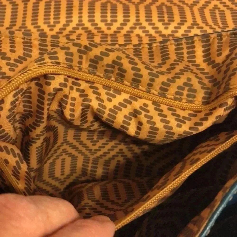 Axcess shoulder bag - Picture 9 of 12